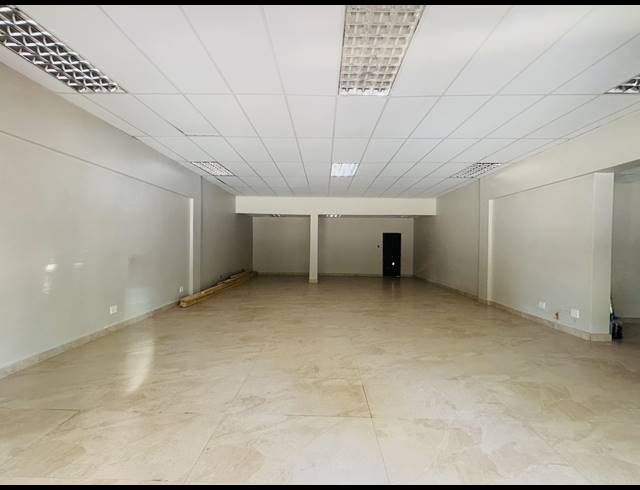 3,500M² BUSINESS CENTRE FOR SALE IN CAPITAL PARK